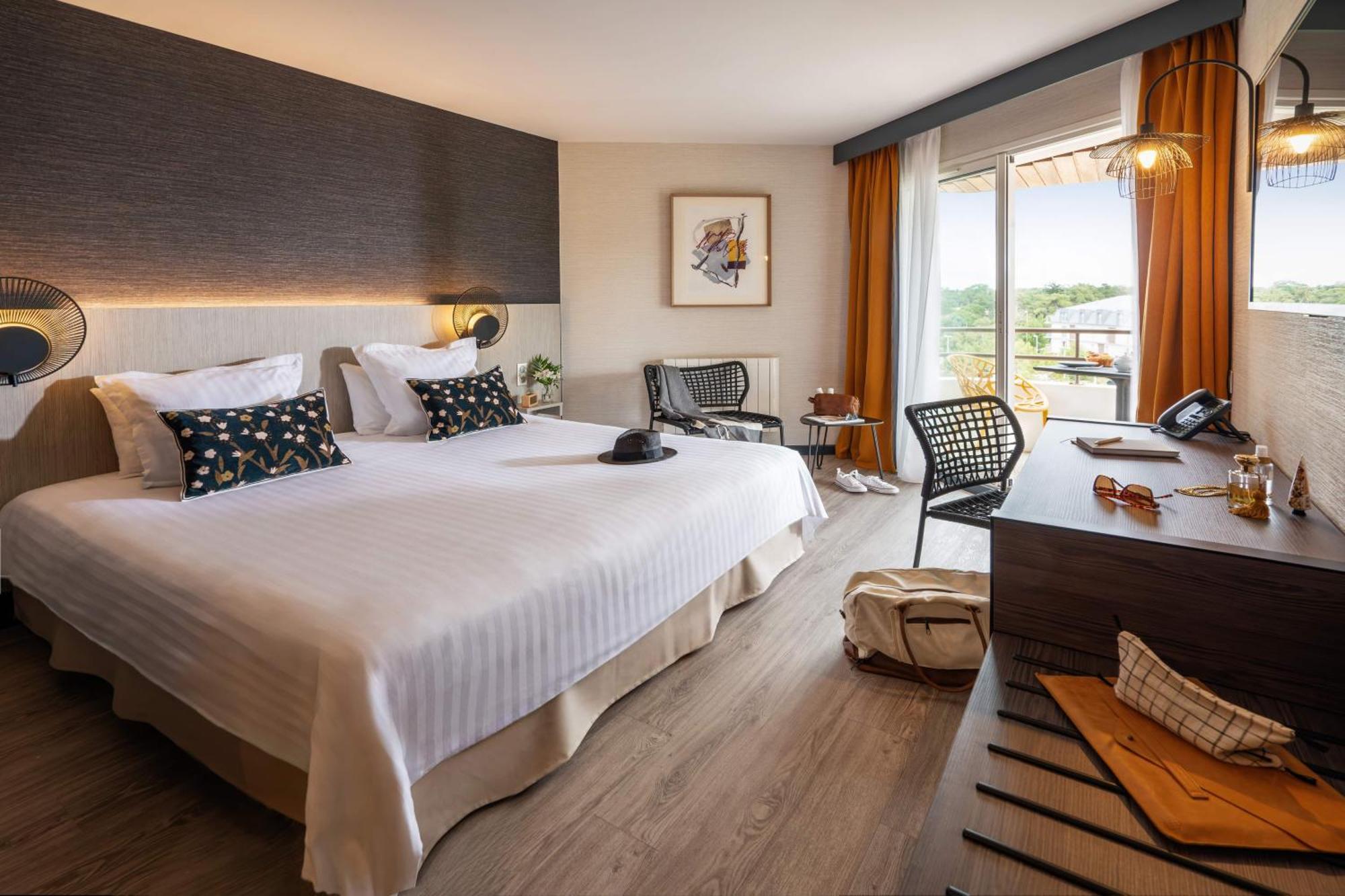 Hotel Valdys Thalasso & Spa - Les Pins Saint-Jean-de-Monts Bagian luar foto
